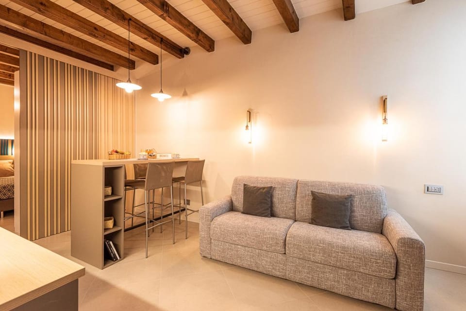 Dreamy apartment Tre Corone Old Town Apartment in Desenzano del Garda