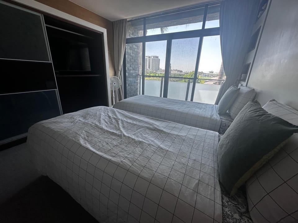 貳樓居 Bed and Breakfast in Kaohsiung