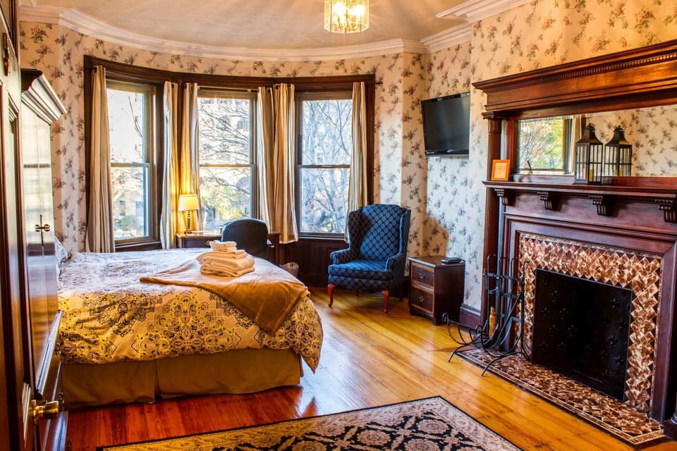 Day, Photo of the whole room