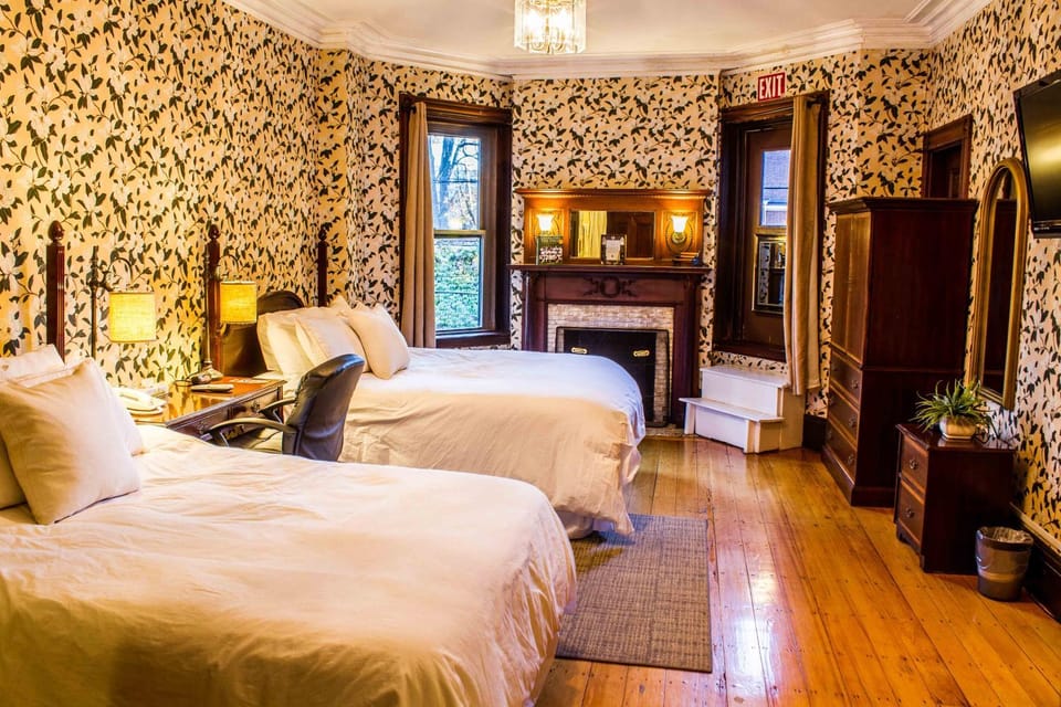 Day, Photo of the whole room
