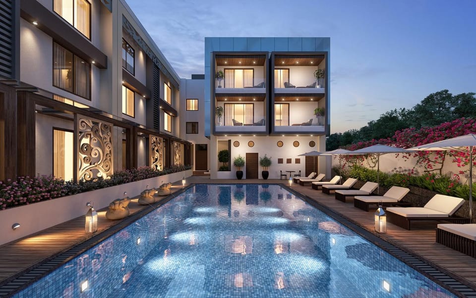 Swimming pool