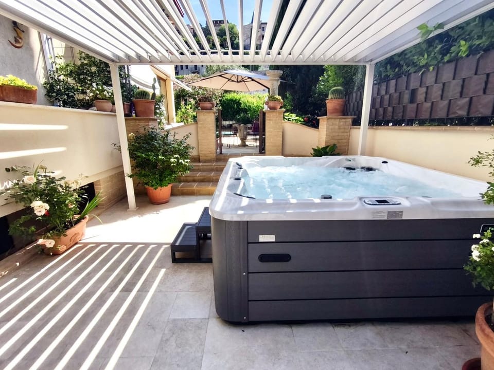 Hot Tub