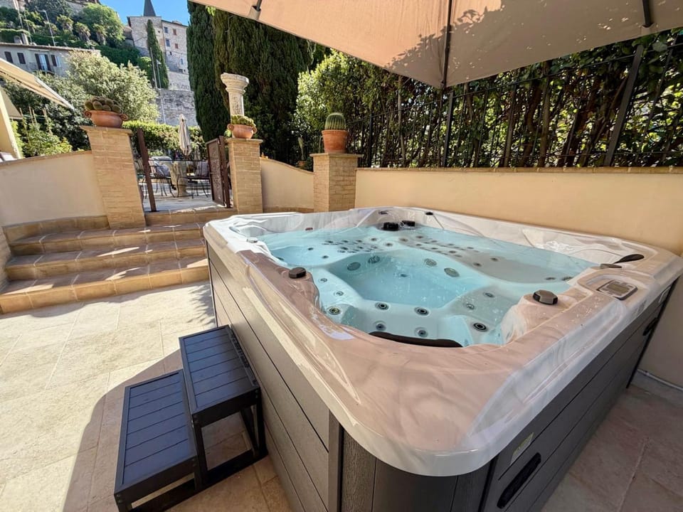 Hot Tub