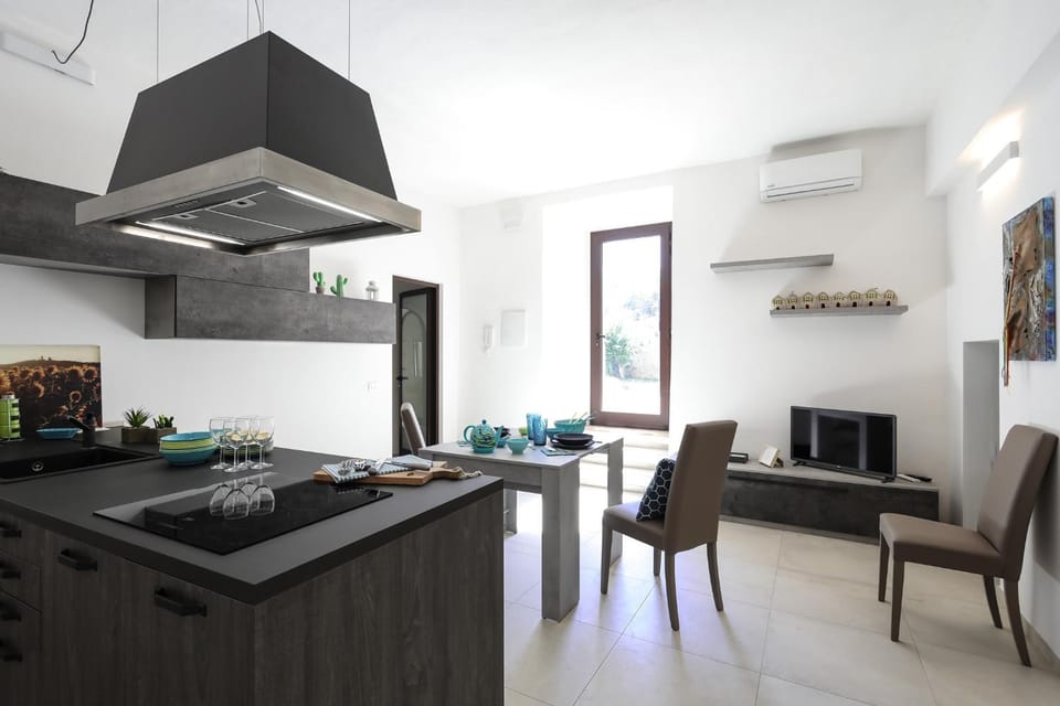 The Tower's Garden Apartment in San Gimignano