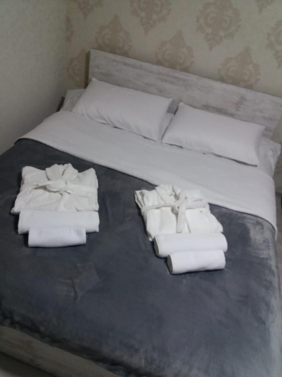Bed, Photo of the whole room