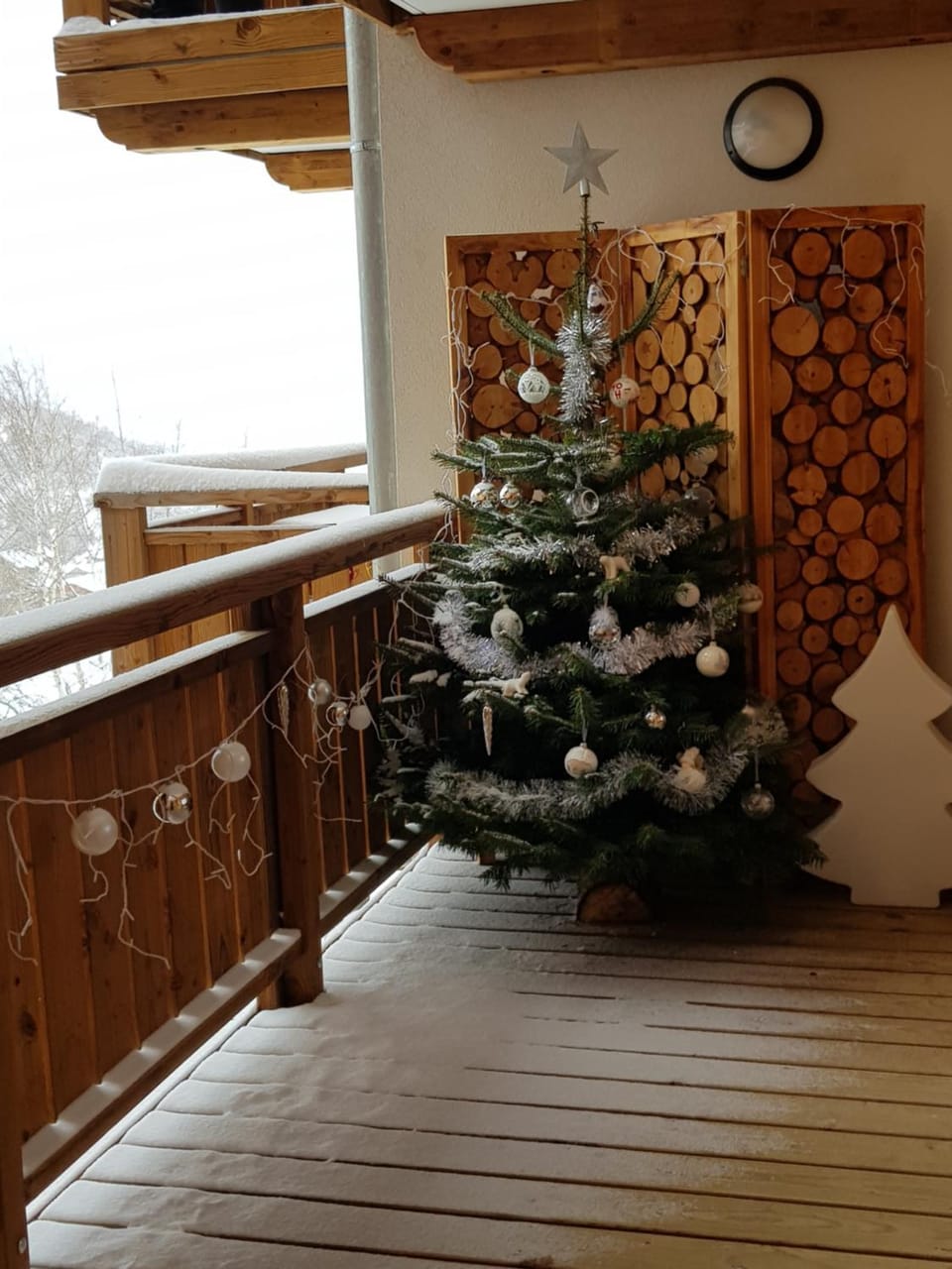 Balcony/Terrace, Decorative detail