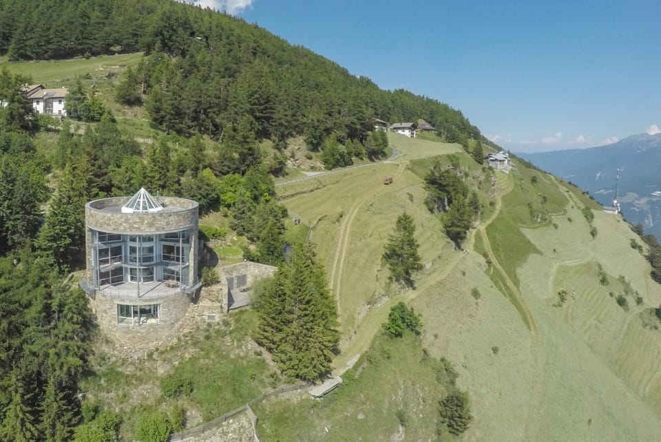Property building, Bird's eye view
