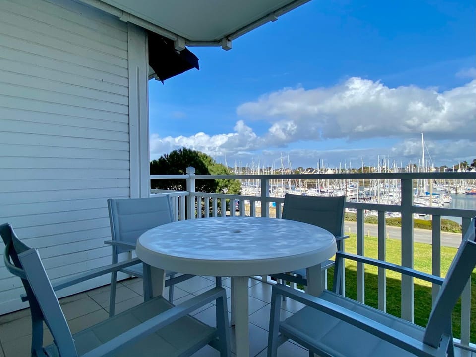 Patio, Patio, Balcony/Terrace, Balcony/Terrace, Landmark view, Landmark view