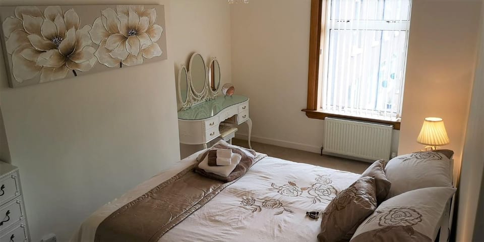 Ginger's Apartment in Stirling