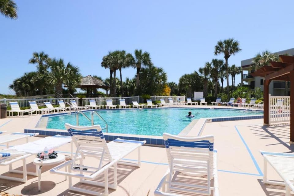Ocean Village Club Q16 House in Butler Beach