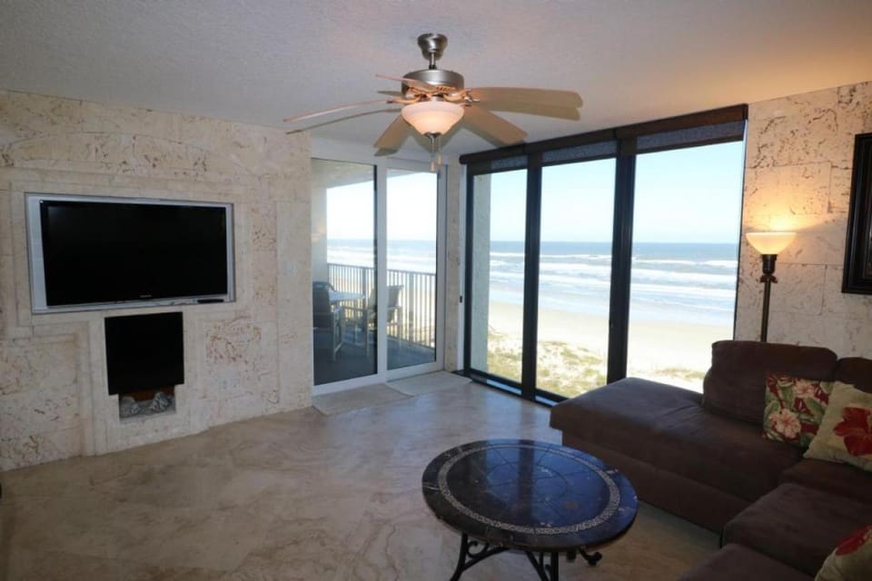 Sand Dollar 2-405 House in Crescent Beach