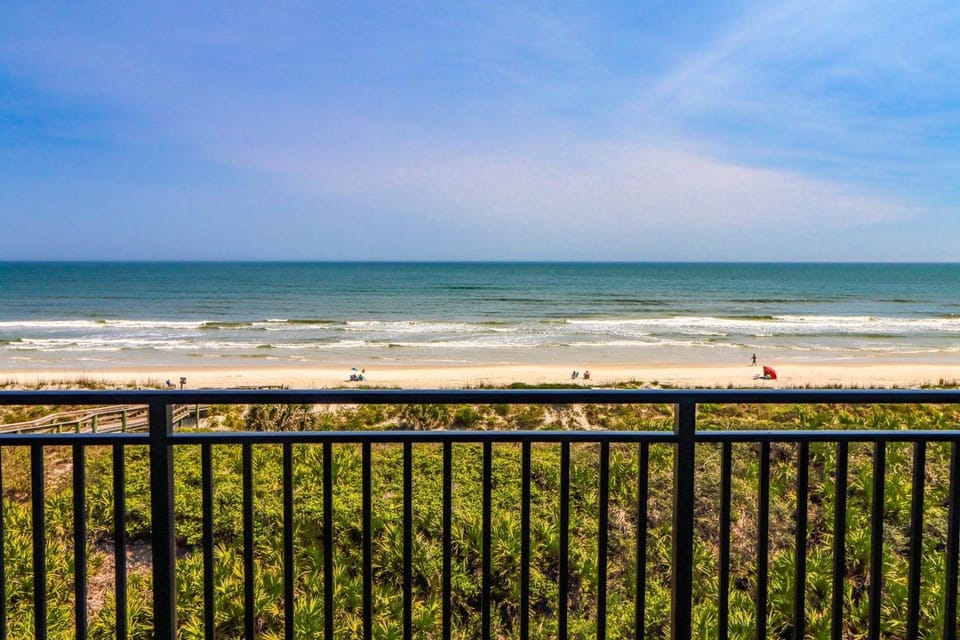Windjammer 307 House in Crescent Beach