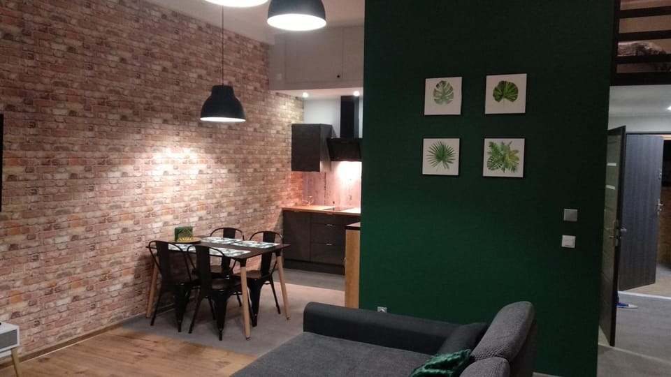 Apartament 5 przy Parku Leśnym Apartment in Lower Silesian Voivodeship