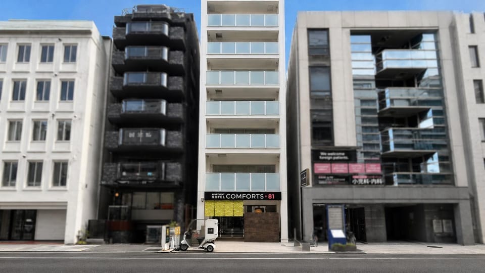 Property building, Neighbourhood