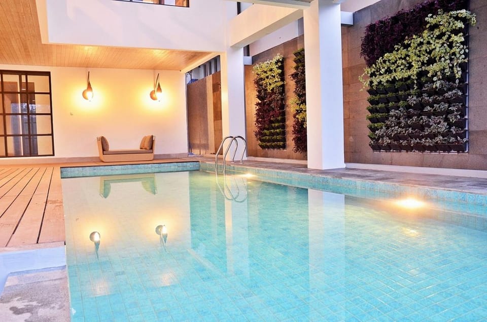 Kamala Plantation View Villa 10 Bedrooms With a Private Heated Infinity Pool and a Billiard Table Villa in Bandung