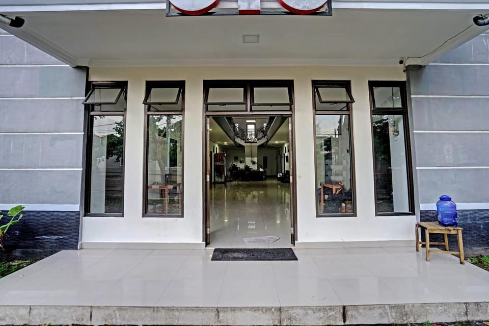 Facade/entrance