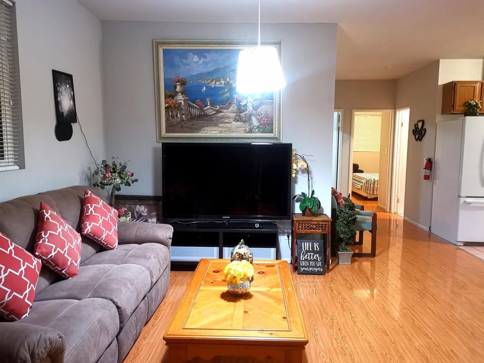 Pasadena single house 3b1b 三房一厅一厨一浴 Apartment in Pasadena