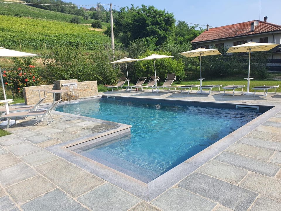Agriturismo Cascina L'Arché Farm Stay in Piedmont
