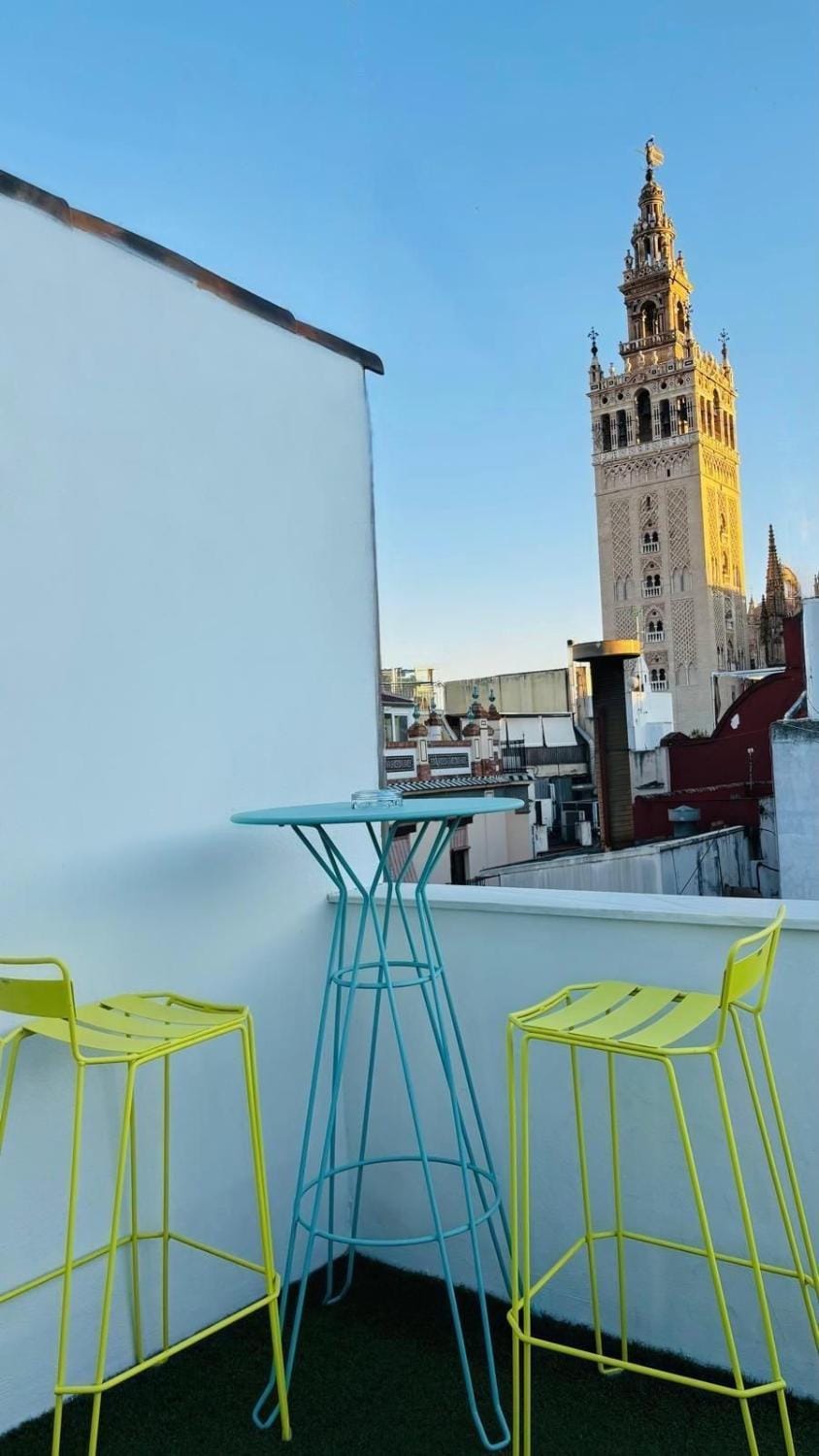 Lukanda Hospec Olehousing Bed and Breakfast in Seville