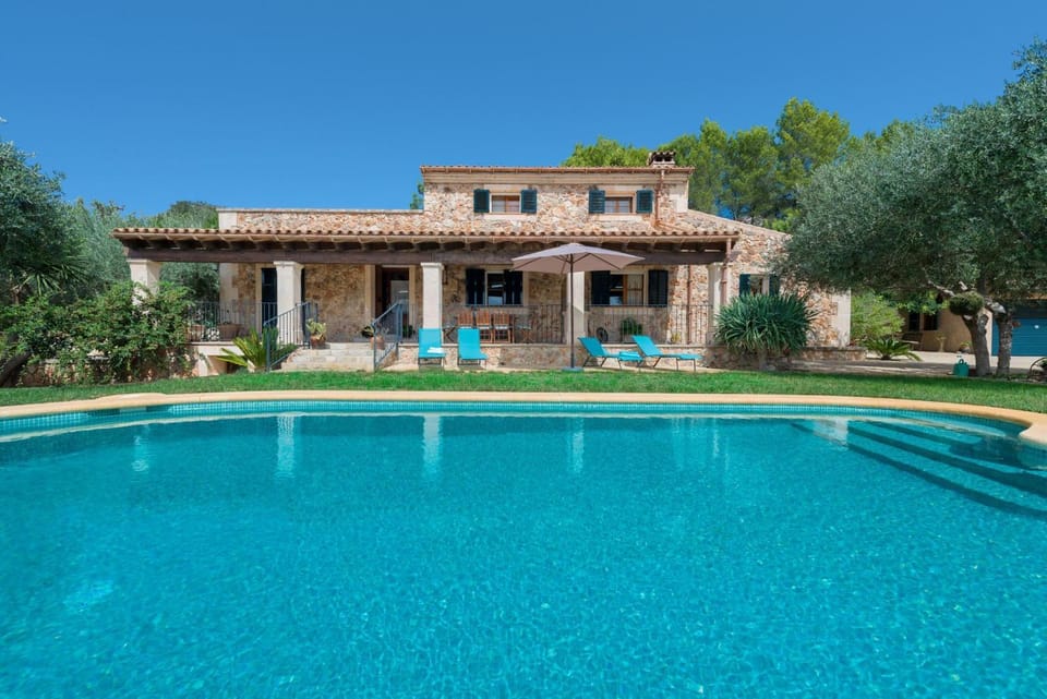 Facade/entrance, Garden, Swimming pool, Swimming pool