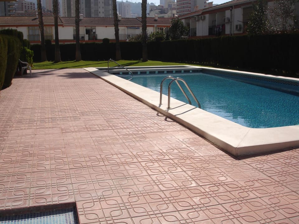 Swimming pool, Swimming pool