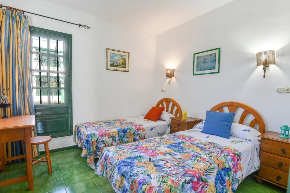 Property building, Living room, Bedroom