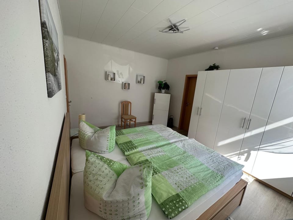 Bed, Bedroom, wardrobe