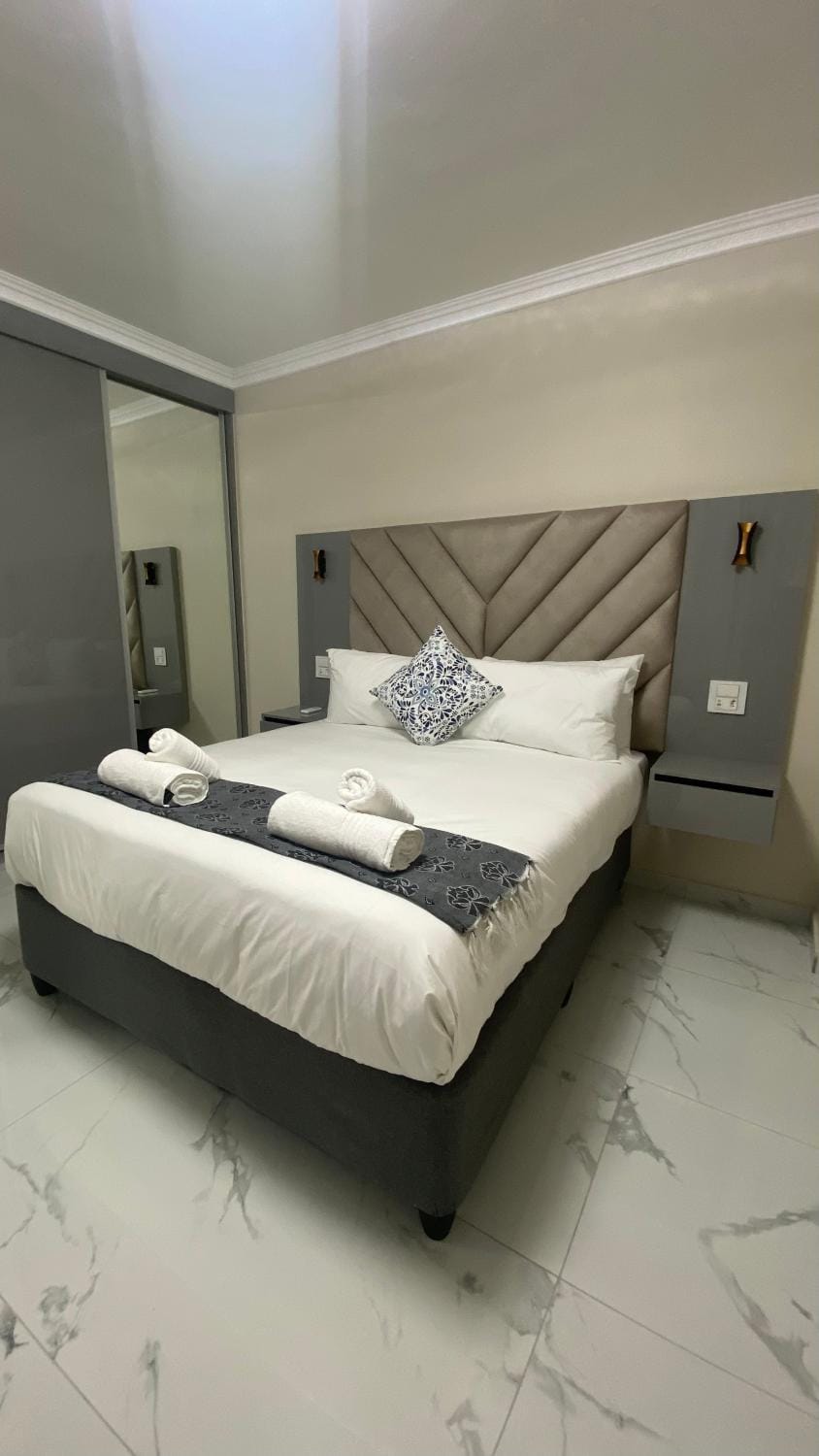 Durban Suites at Oceanic Apartment in Durban