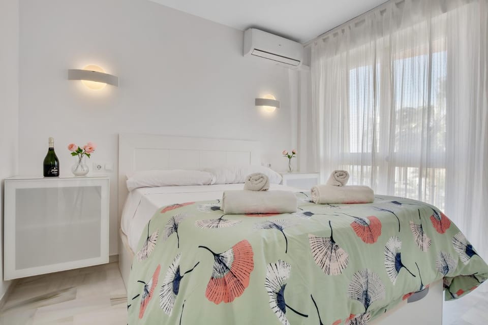 Erisa 59 By IVI Real Estate Apartment in Torremolinos