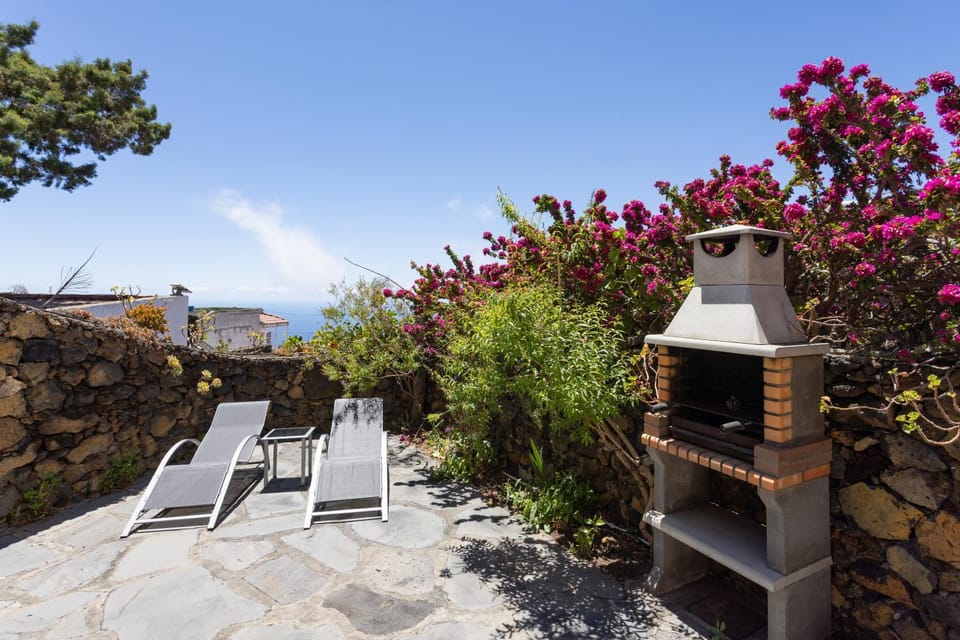 La Pestilla 2 - Stunning rustic house, El Hierro Country House in El Hierro