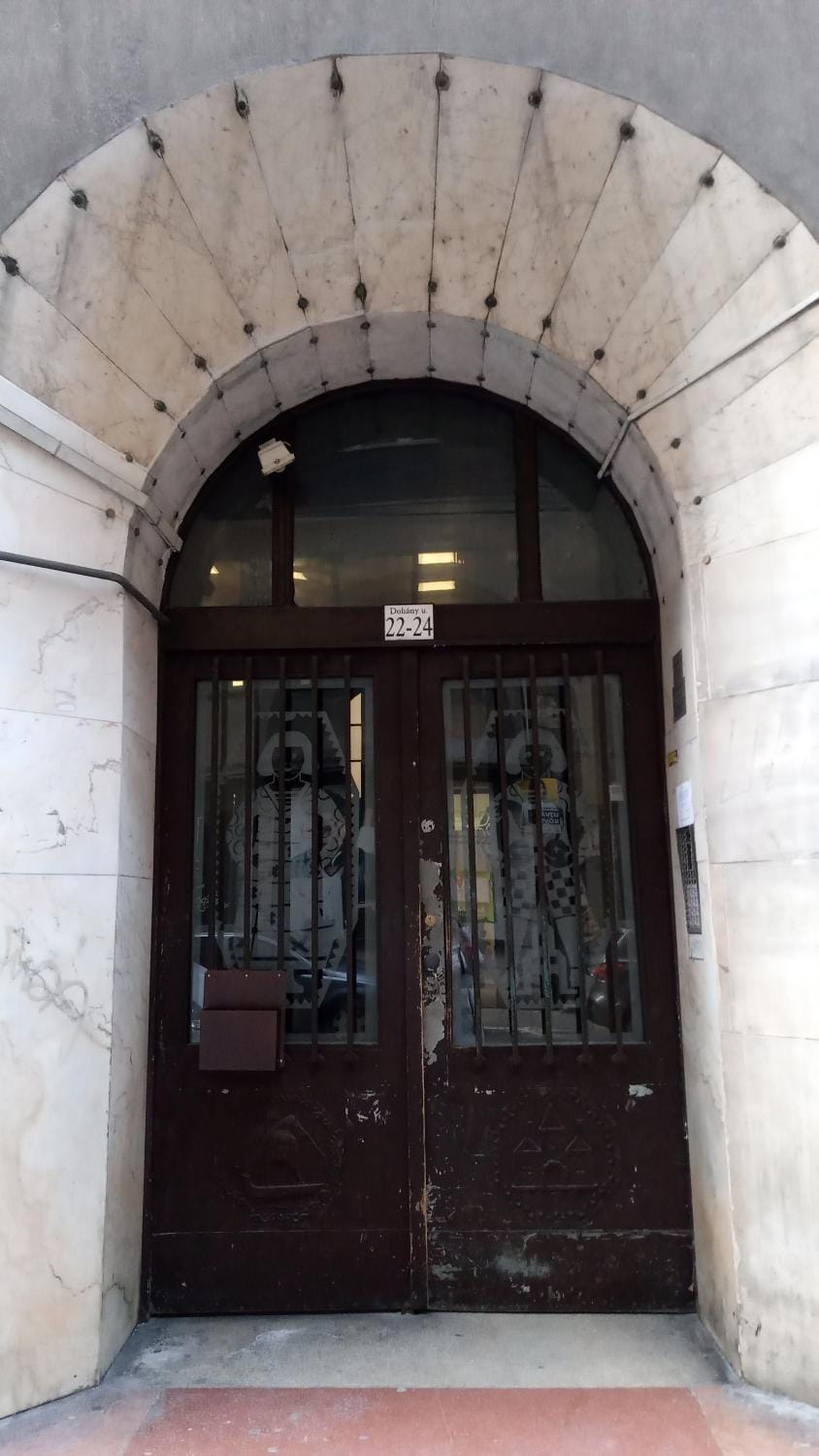 Facade/entrance, Inner courtyard view