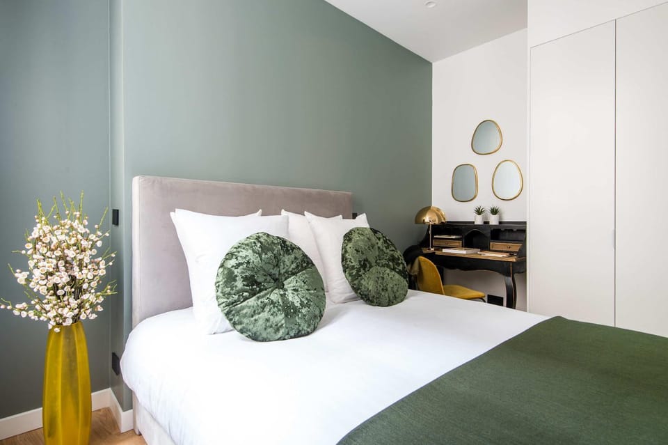 Bed, Bedroom