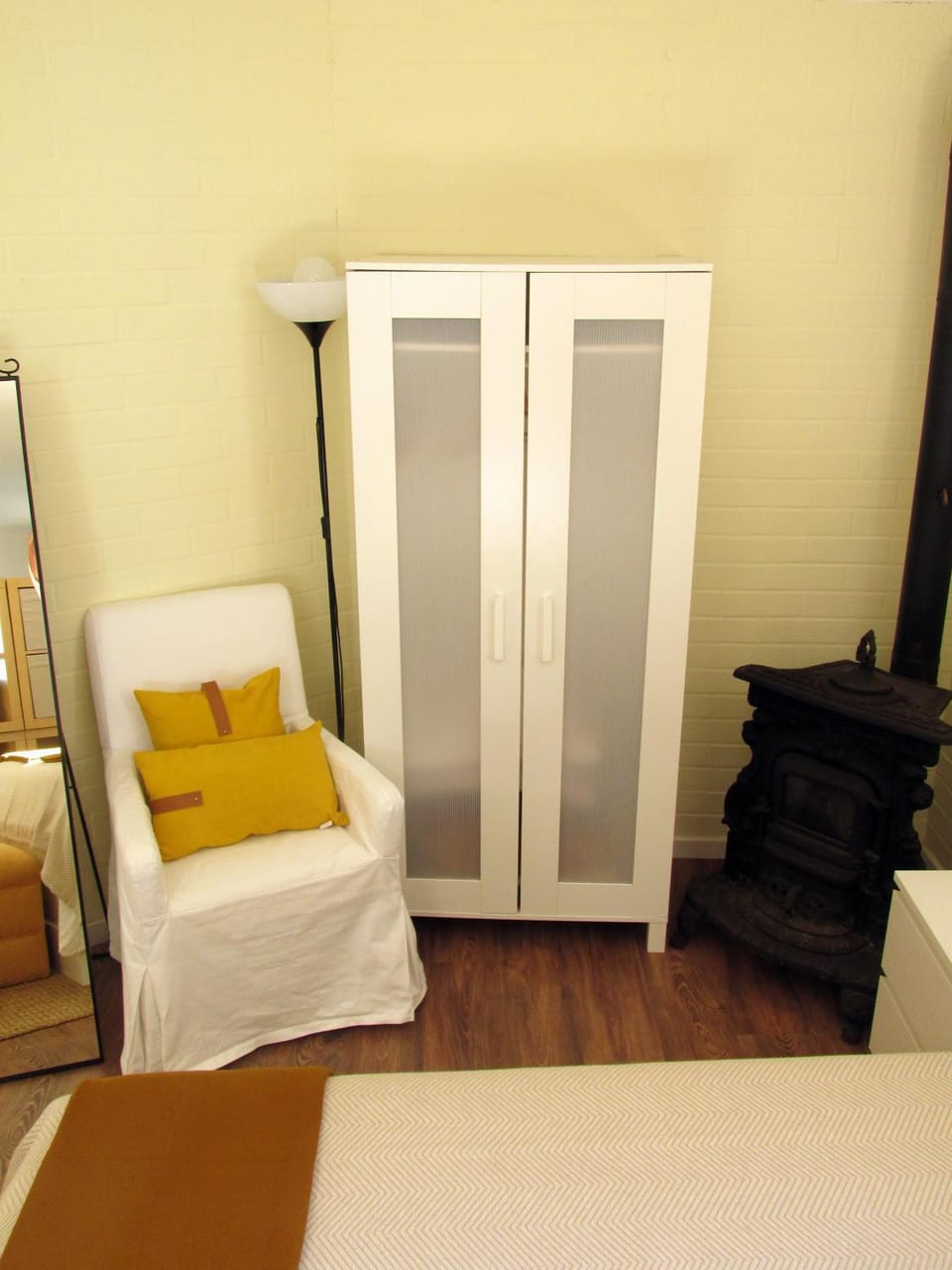 Photo of the whole room, Decorative detail, Bedroom