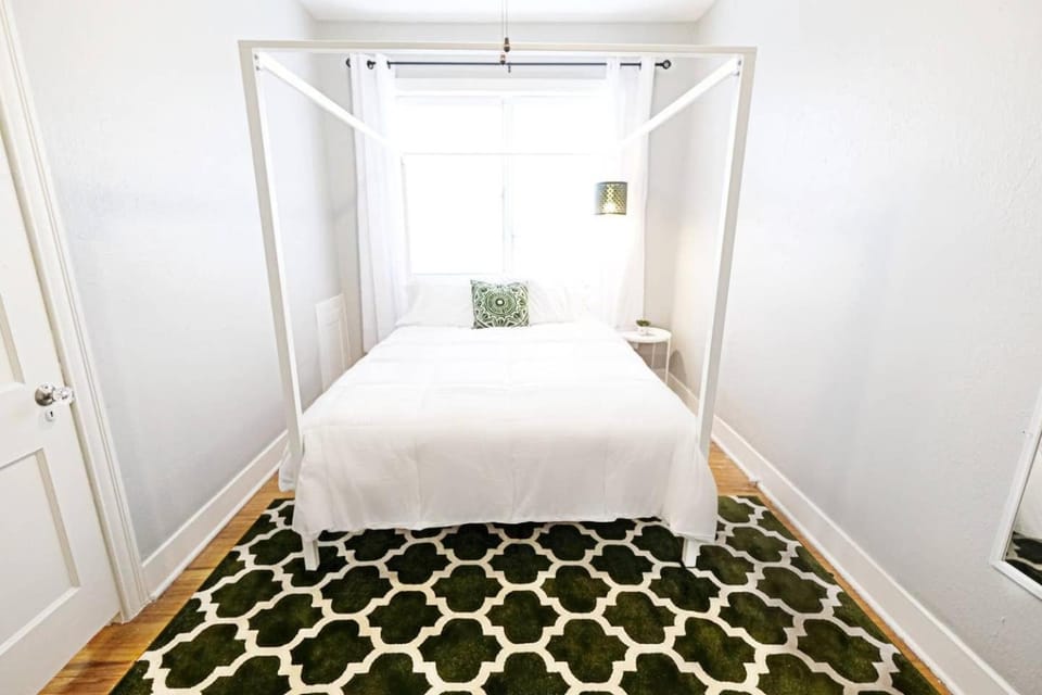Global Cup Trendy Flat, Lower-Greenville Ave Area Apartment in Dallas