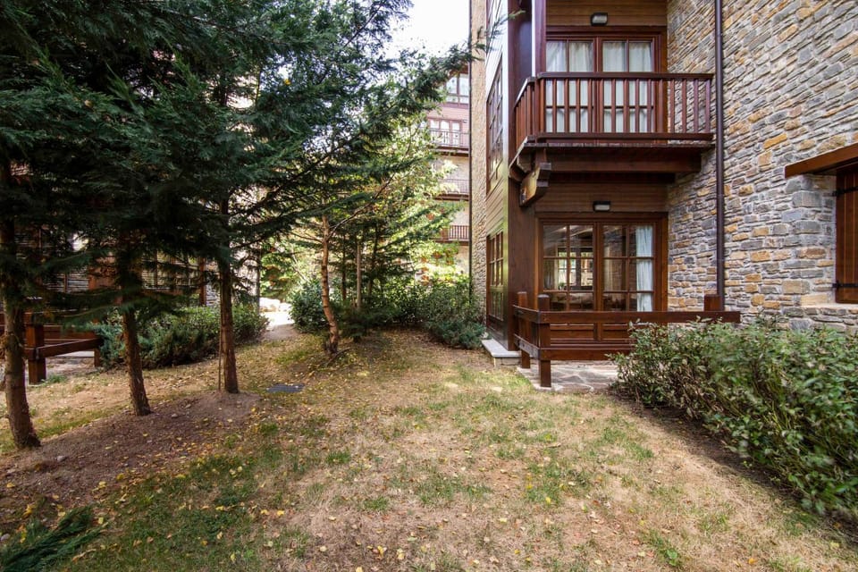 Property building, Garden