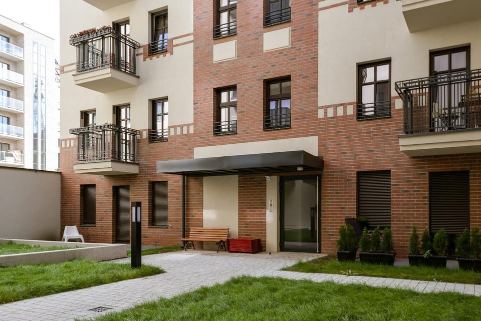Property building, Garden