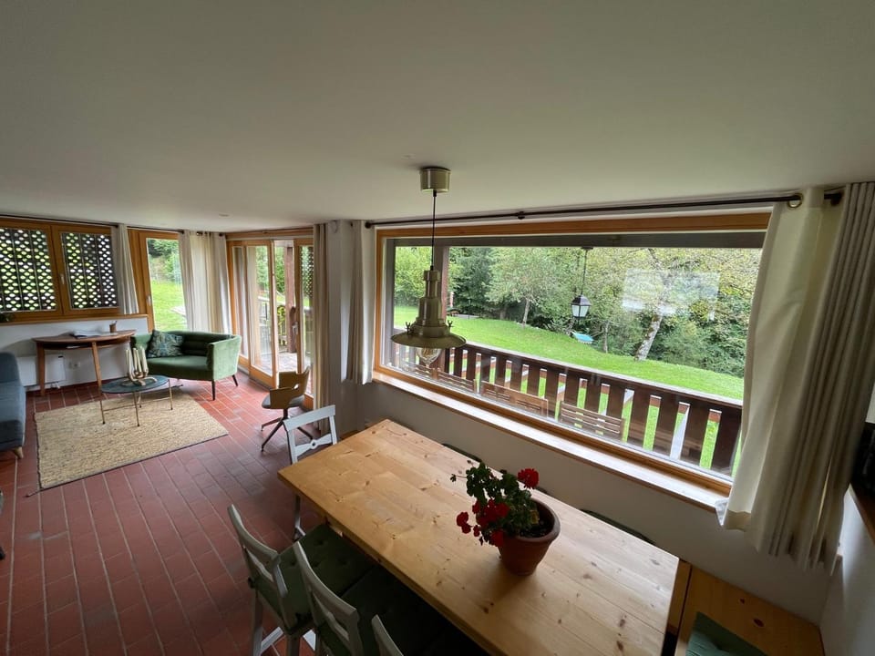 View (from property/room), Balcony/Terrace, Living room, Dining area