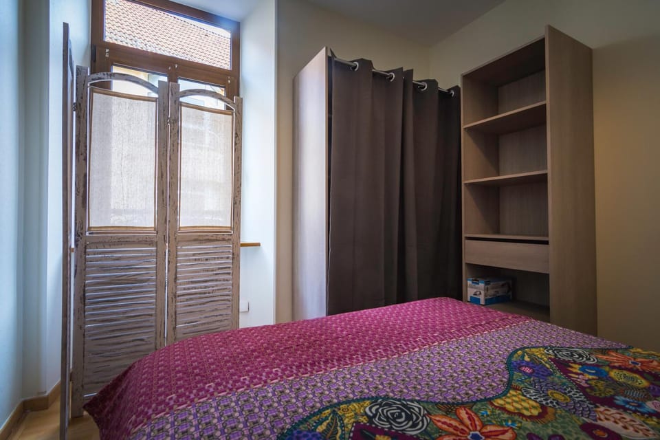 Bed, wardrobe