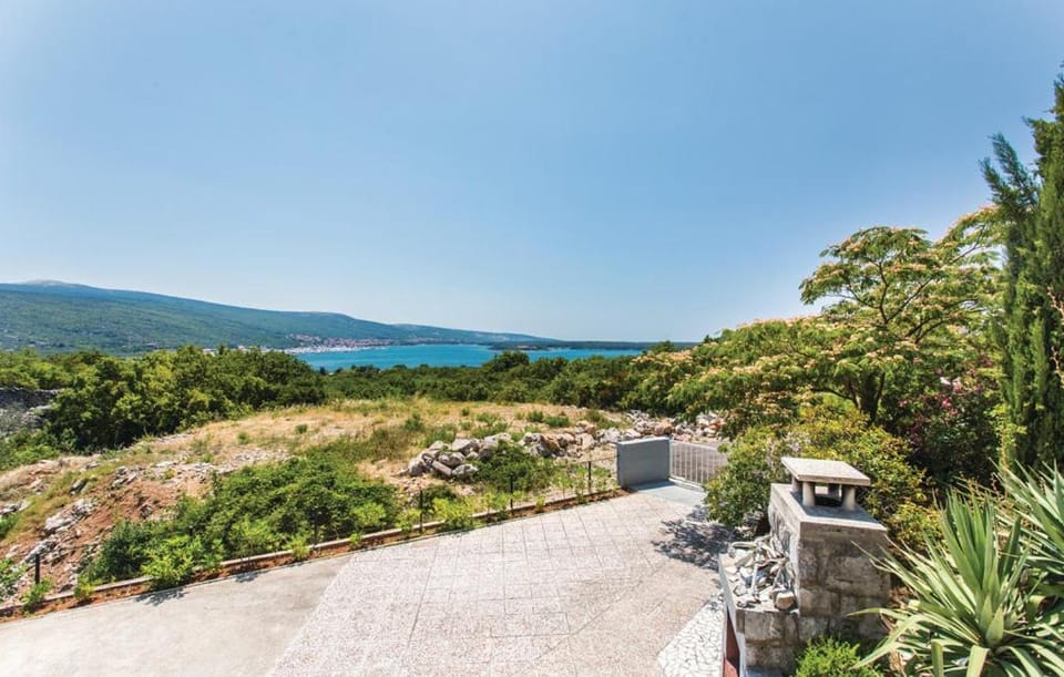 Day, Neighbourhood, Sea view
