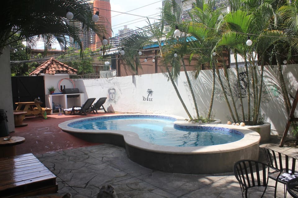 Patio, Garden view, Pool view, Swimming pool, sunbed