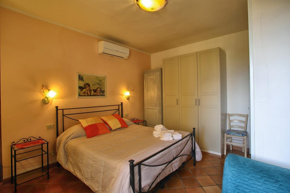 La Torre Nomipesciolini Bed and Breakfast in San Gimignano