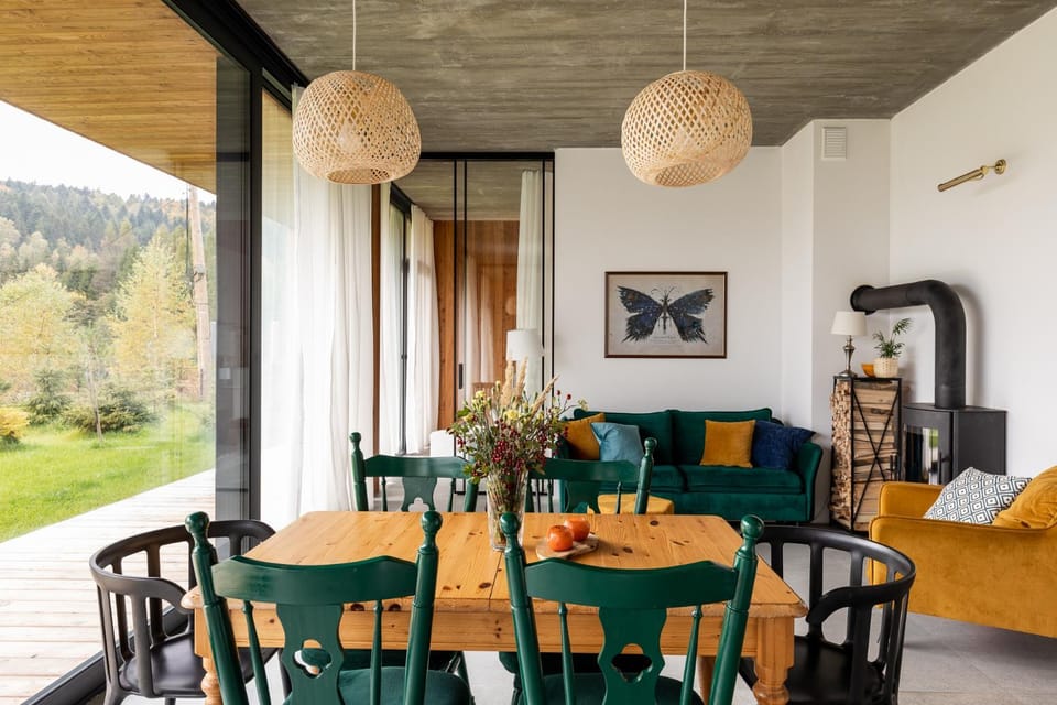 Living room, Dining area