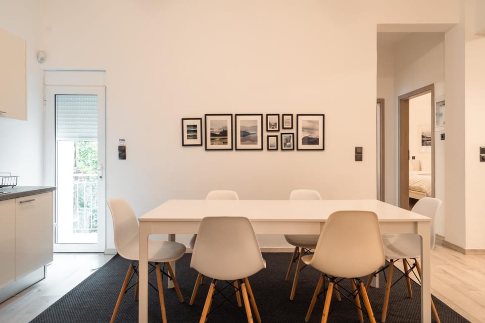 Decorative detail, Dining area, kitchen