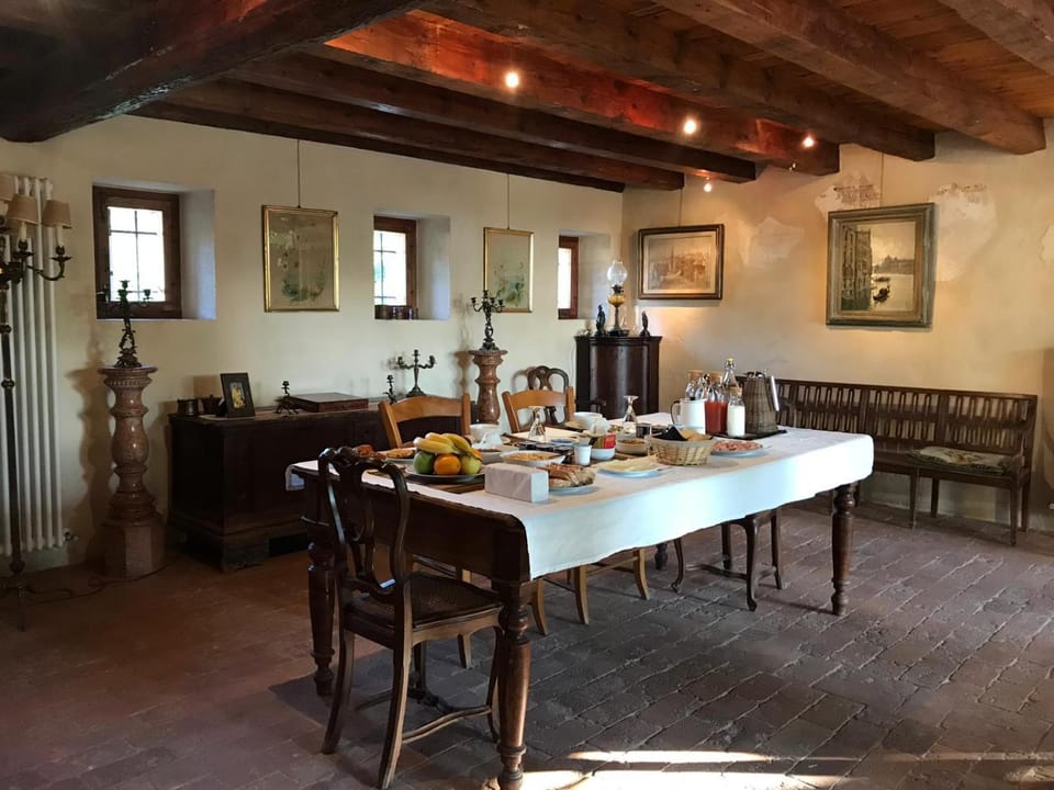 Communal lounge/ TV room, Lounge or bar, Garden view, Breakfast