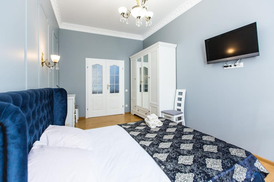 Property building, Bed, Photo of the whole room, Bedroom