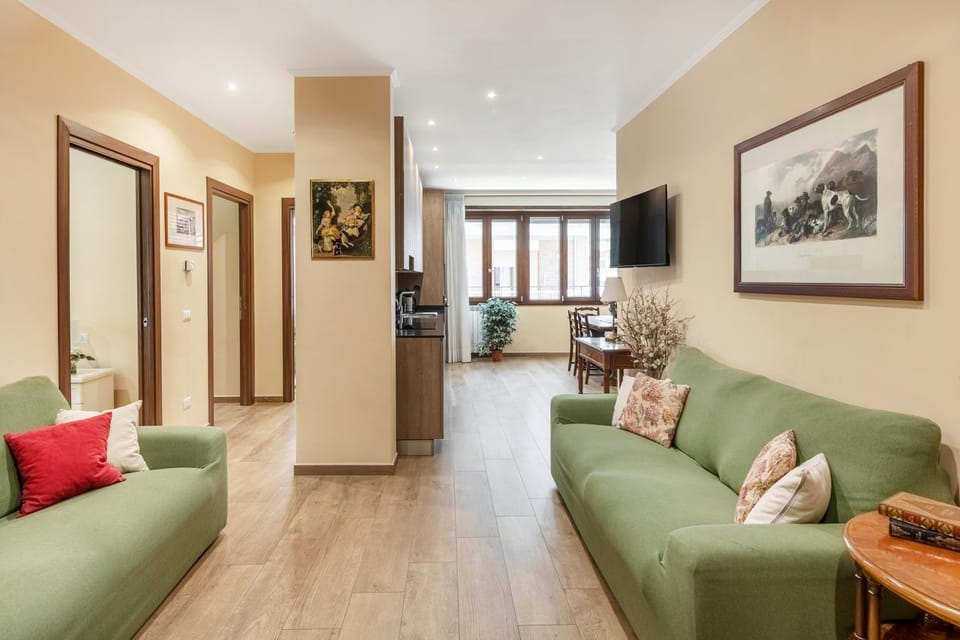 TV and multimedia, Living room, Seating area