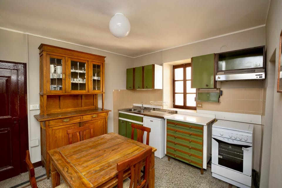 Contempora - Ca' Brenta Dudù - Valle Intelvi - Como Apartment in Lugano