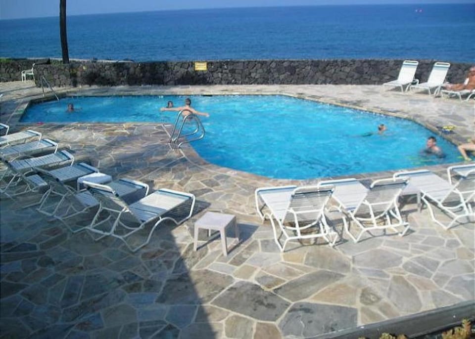 Sea Village 2nd floor Direct Oceanfront unit with extensive upgrades House in Holualoa