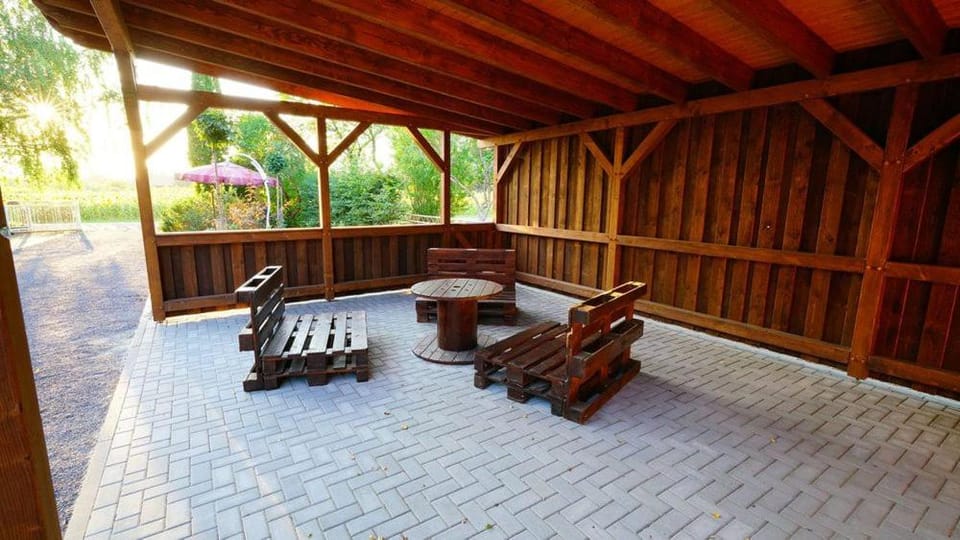 Patio, BBQ facilities, Balcony/Terrace