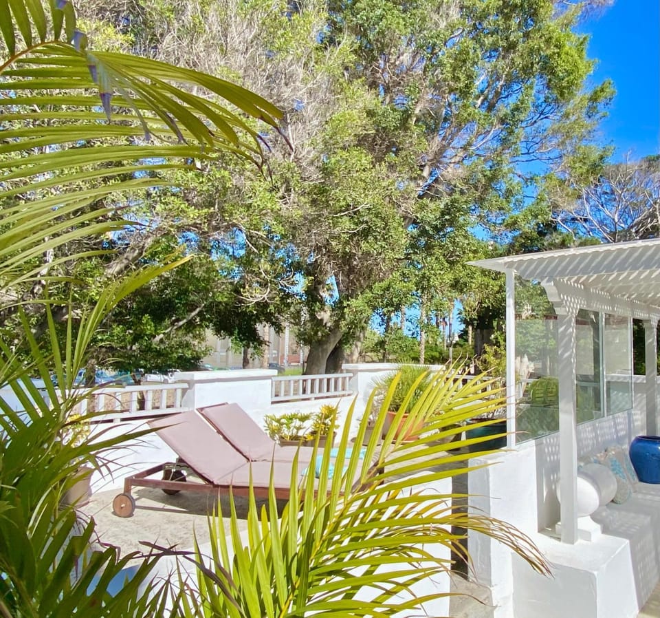 Patio, Spring, Day, Natural landscape, View (from property/room), Balcony/Terrace